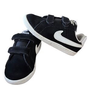 Nike Kids Black and White Sneakers